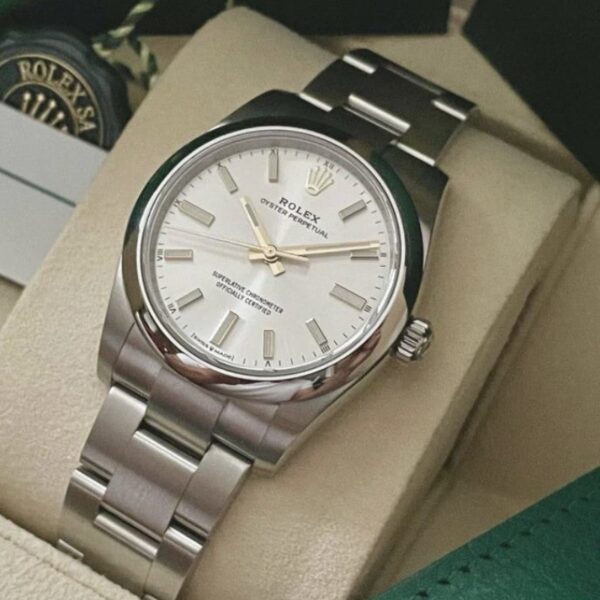 2-501.jpg RLX Oyster Perpetual vv