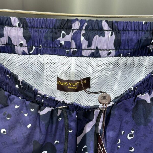 4-356.jpg LV Shorts