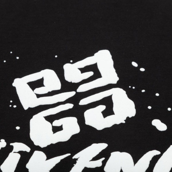 GVNCHY T-shirt
