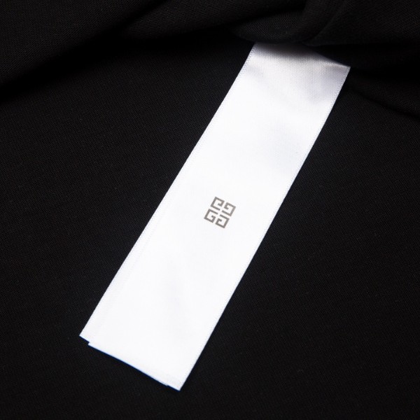 GVNCHY T-Shirt