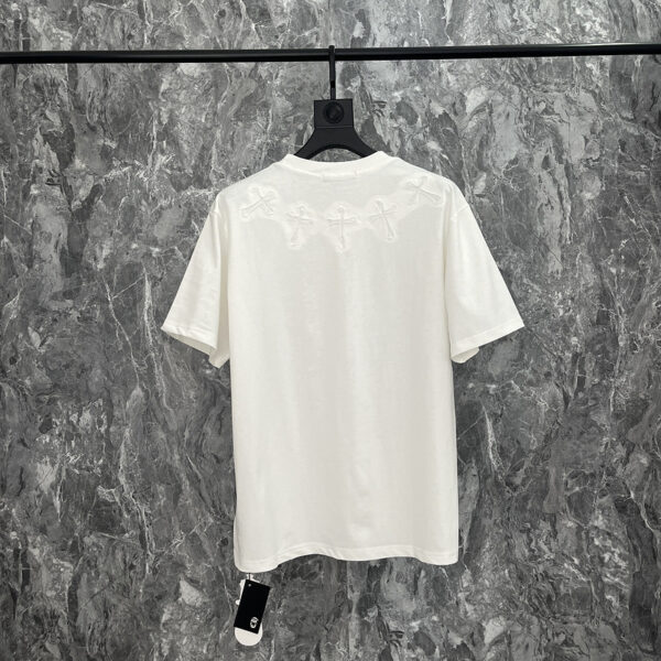 O1CN01ukEvdg1lZ6qiStSIw_2219803834832-0-cib.jpg CHRM HRTS T-shirt White Cross Embroidery