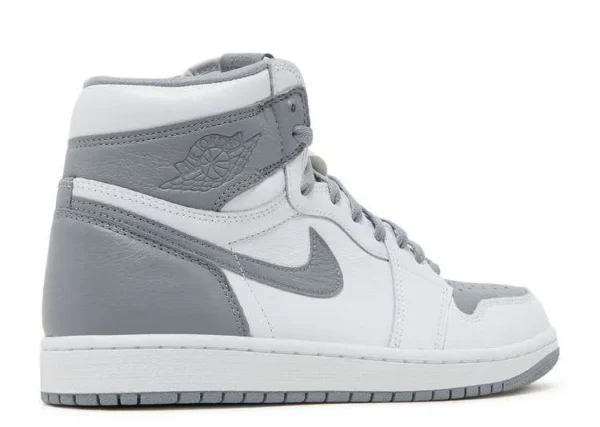 AIR JORDAN 1 HIGH ‘STEALTH’