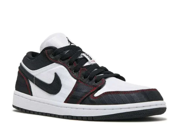 AIR JORDAN 1 LOW ‘BLOODLINE’