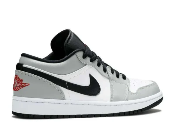 AIR JORDAN 1 LOW ‘LIGHT SMOKE GREY’