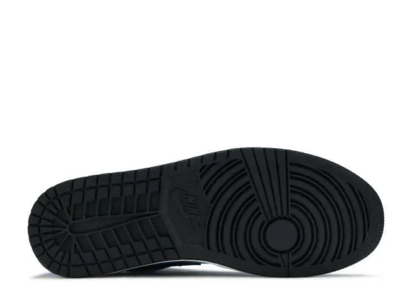 air-jordan-1-low-university-blue-black-3.webp AIR JORDAN 1 LOW ‘UNIVERSITY BLUE BLACK’