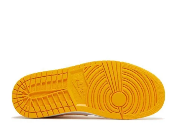air-jordan-1-mid-university-gold-3.webp AIR JORDAN 1 MID ‘UNIVERSITY GOLD’