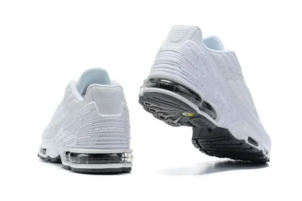 AIR MAX PLUS TN 3 ‘TRIPLPE WHITE’