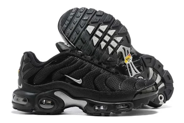 AIR MAX PLUS TN ‘BLACK METALLIC SILVER’