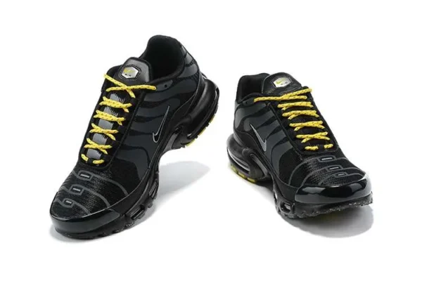 AIR MAX PLUS TN ‘BLACK OPTI YELLOW’