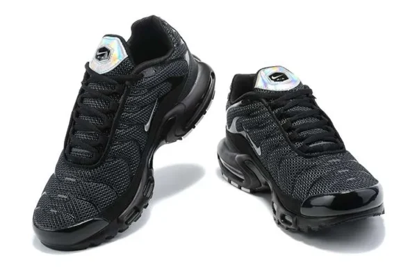 air-max-plus-tn-black-suede-silver-3.webp AIR MAX PLUS TN ‘BLACK SUEDE SILVER’