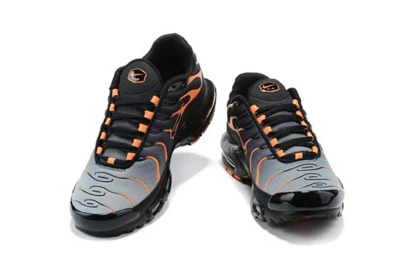 AIR MAX PLUS TN ‘BLACK TOTAL ORANGE’