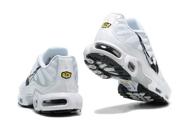 air-max-plus-tn-eurocup-damen-2.webp AIR MAX PLUS TN ‘EUROCUP DAMEN’