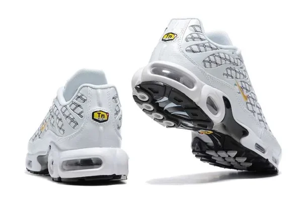 AIR MAX PLUS TN ‘FRANCE’