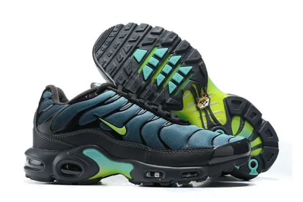 AIR MAX PLUS TN ‘IRIDESCENT’