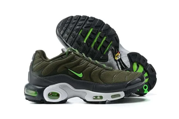 AIR MAX PLUS TN ‘KHAKI VOLT GREEN’