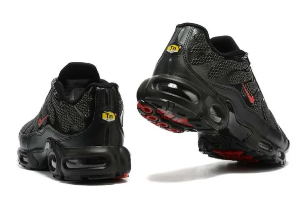 AIR MAX PLUS TN ‘METAL MESH RED’