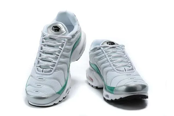 AIR MAX PLUS TN ‘METALLIC GREEN’