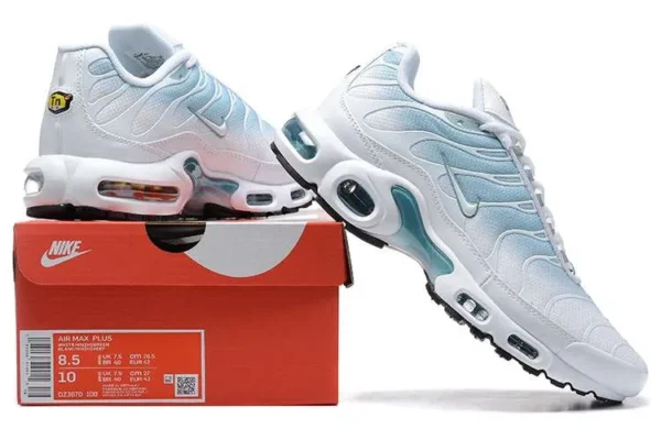 air-max-plus-tn-mica-green-3.webp AIR MAX PLUS TN ‘MICA GREEN’