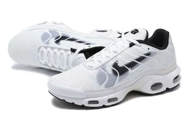 AIR MAX PLUS TN ‘SPRAY PAINT SWOOSH’