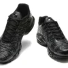 AIR MAX PLUS TN X LOUIS VUITTON