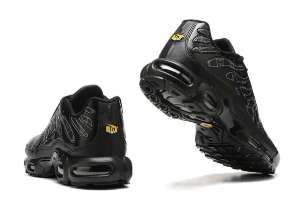 AIR MAX PLUS TN X LOUIS VUITTON