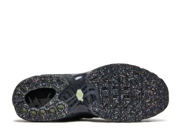 AIR MAX TERRASCAPE PLUS ‘BLACK BARELY VOLT’