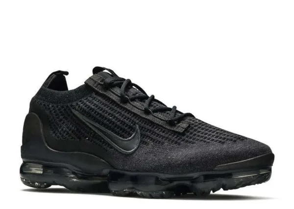 air-vapormax-2021-flyknit-triple-black-3.webp AIR VAPORMAX 2021 FLYKNIT ‘TRIPLE BLACK’