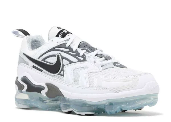 AIR VAPORMAX EVO ‘WHITE BLACK’