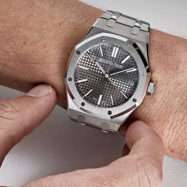 audemars-piguet-royal-oak-15510st-oo-1320st-10-selfwinding-stainless-steel-grey-dial-audemars-piguet-41153125613812_1280x_34e445b1-1427-4b8c-876e-c0c949c166ed_1024x-700x700-1.jpg AP Royal Oak 15510ST.OO.1320ST.10 Selfwinding Steel Grey Dial