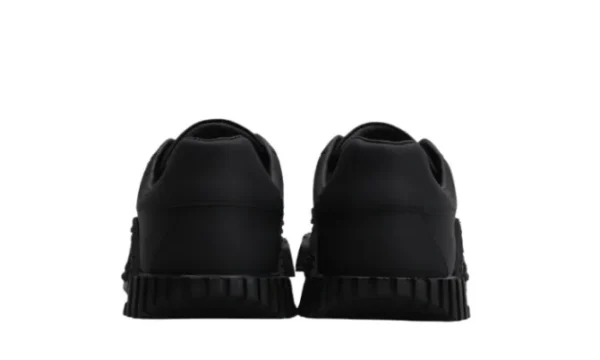 black-2.webp BLACK