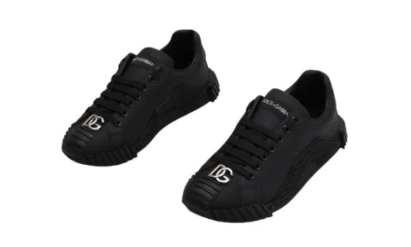black-3.webp BLACK