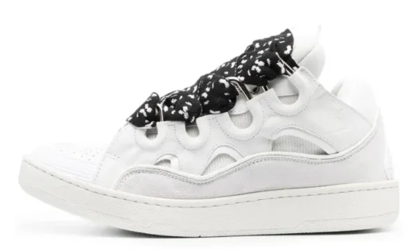Curb White Black