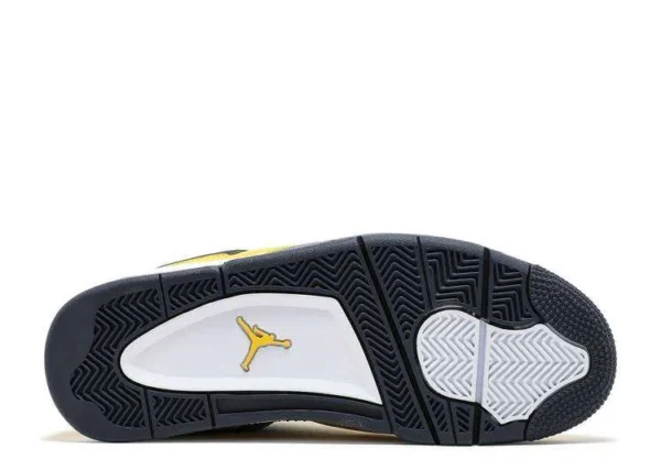 JORDAN RETRO 4 ‘LIGHTNING’