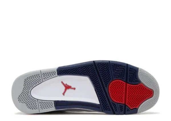 JORDAN RETRO 4 ‘MIDNIGHT NAVY’
