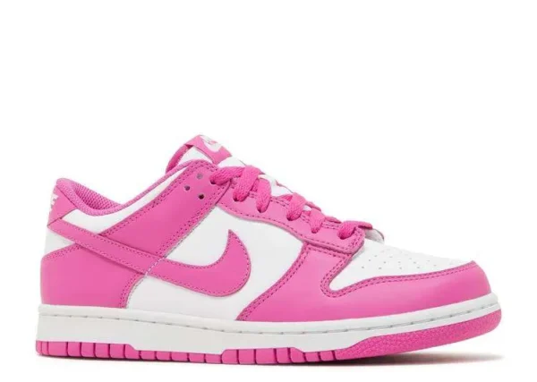 SB DUNK LOW ‘ACTIVE FUCHSIA’