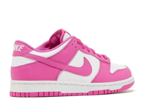 SB DUNK LOW ‘ACTIVE FUCHSIA’