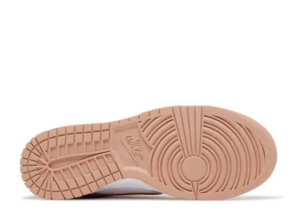 sb-dunk-low-rose-whisper-3.webp SB DUNK LOW ‘ROSE WHISPER’