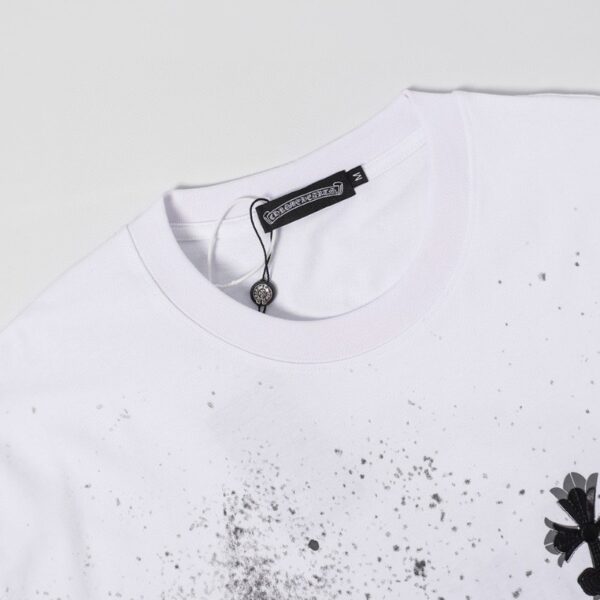 sdsd-3-4.jpg CHRM HRTS T-shirt Floral Graphic White