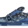 Trainer Blue