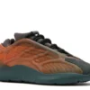 YEEZY 700 V3 ‘COPPER FADE’