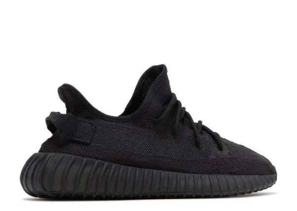 YEEZY BOOST 350 V2 ‘ONYX’