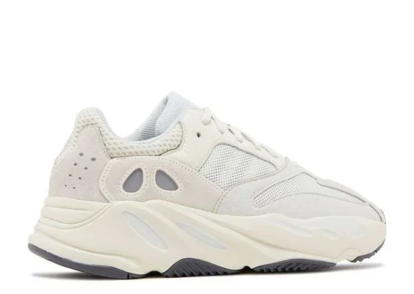 YEEZY BOOST 700 ‘ANALOG’