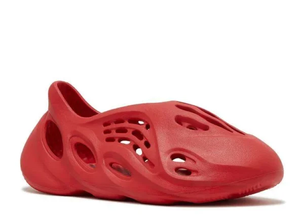 YEEZY FOAM RUNNER ‘VERMILLON’